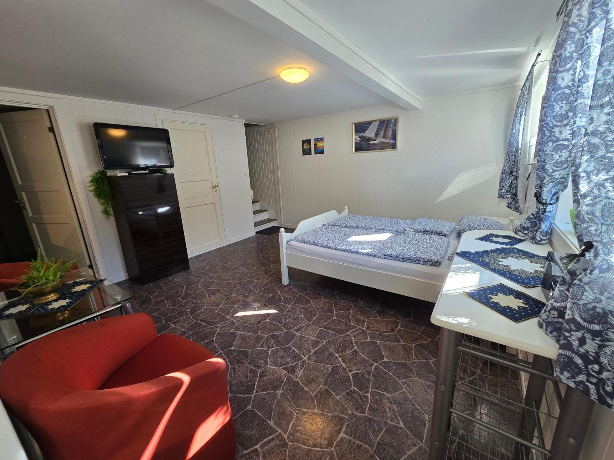 Hybel Til Leie Apartment Tvedestrand Bagian luar foto
