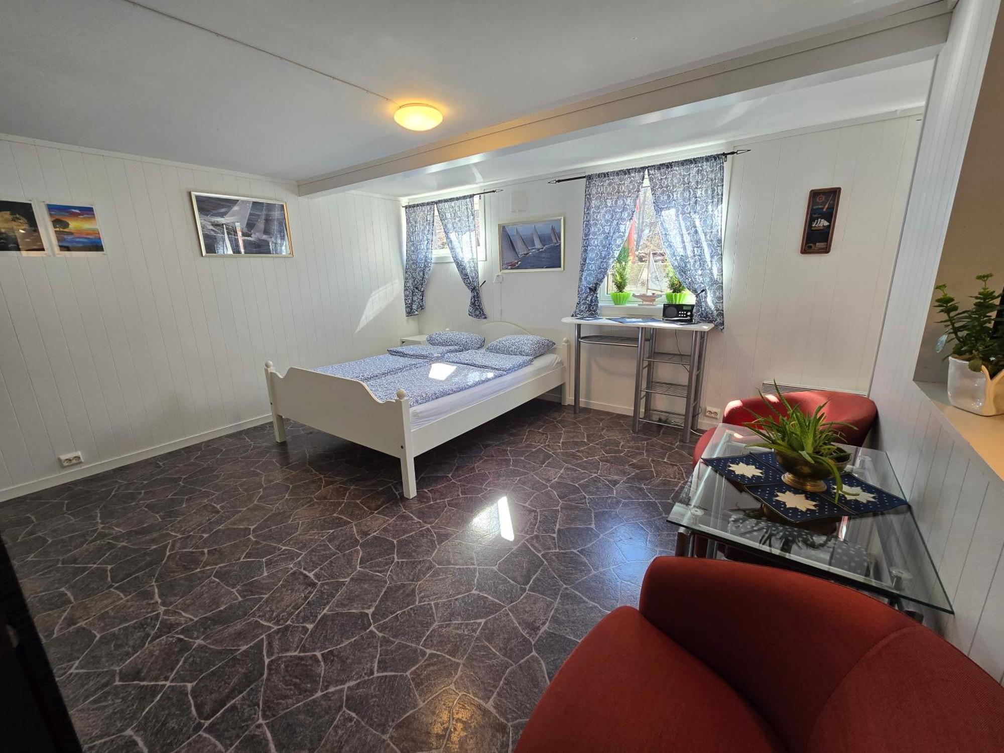 Hybel Til Leie Apartment Tvedestrand Bagian luar foto